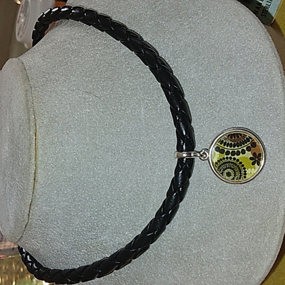 Vera Bradley Cocoa Moss Black Faux Leather Braided Choker Necklace